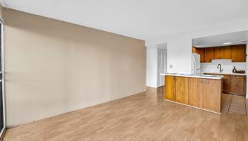 Palms Inc condo # 309, Honolulu, Hawaii - photo 2 of 25