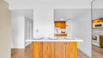 Palms Inc condo # 309, Honolulu, Hawaii - photo 4 of 25