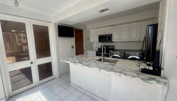 Palms Inc condo # 708, Honolulu, Hawaii - photo 5 of 11