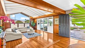 4316  Papu Circle Diamond Head, Diamond Head home - photo 3 of 25