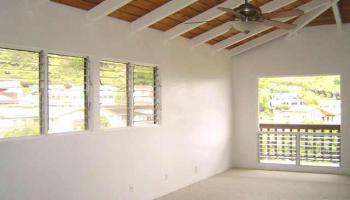 435 Anolani St Niu Valley, Diamond Head home - photo 2 of 10 435 Anolani St Niu Valley, Diamond Head home - photo 2 of 10