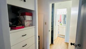 Seaside Towers condo # 804, Honolulu, Hawaii - photo 5 of 25