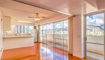 439 Keoniana Street Honolulu - Rental - photo 3 of 21