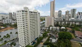 Royal Garden At Waikiki condo # 1705, Honolulu, Hawaii - photo 6 of 18