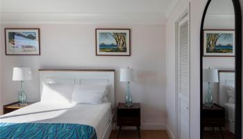 Royal Garden At Waikiki condo # 1711, Honolulu, Hawaii - photo 4 of 23