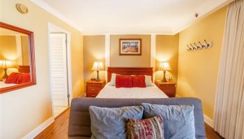 Royal Garden At Waikiki condo # 1804, Honolulu, Hawaii - photo 2 of 16