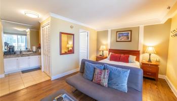 Royal Garden At Waikiki condo # 1804, Honolulu, Hawaii - photo 4 of 16