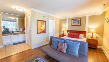 Royal Garden At Waikiki condo # 1804, Honolulu, Hawaii - photo 4 of 16