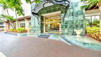 Royal Garden At Waikiki condo # 1808, Honolulu, Hawaii - photo 4 of 25