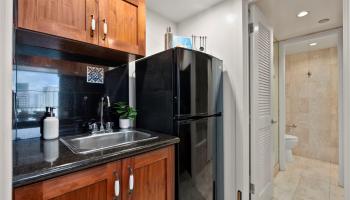 Royal Garden At Waikiki condo # 2108, Honolulu, Hawaii - photo 3 of 25