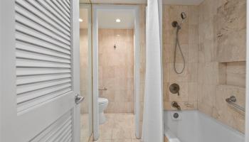 Royal Garden At Waikiki condo # 2108, Honolulu, Hawaii - photo 5 of 25