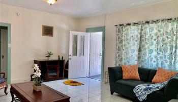 440 Pau Street Honolulu - Multi-family - photo 1 of 15