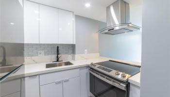 Seaside Suites condo # 310, Honolulu, Hawaii - photo 4 of 16