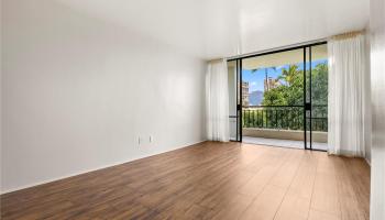 Seaside Suites condo # 404, Honolulu, Hawaii - photo 4 of 24