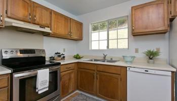 Healani Gardens condo # 814, Kaneohe, Hawaii - photo 5 of 11
