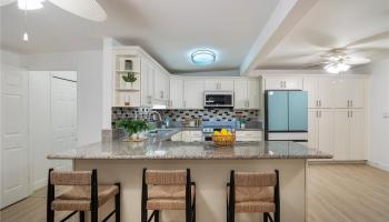 441  Kaumakani Street Koko Head Terrace, Hawaii Kai home - photo 3 of 24