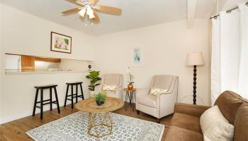 Healani Gardens condo # 426, Kaneohe, Hawaii - photo 2 of 10 Healani Gardens condo # 426, Kaneohe, Hawaii - photo 2 of 10
