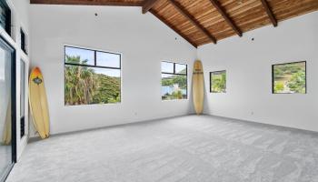 44-279  Kaneohe Bay Drive ,  home - photo 1 of 1