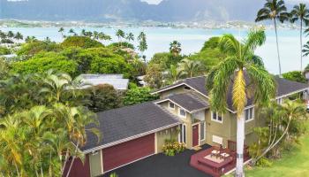 44-317  Kaneohe Bay Drive Kaneohe Bay, Kaneohe home - photo 3 of 25