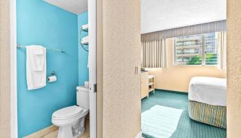 Aloha Surf Hotel condo # 413, Honolulu, Hawaii - photo 4 of 12