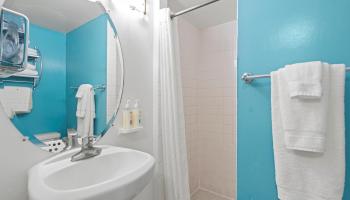 Aloha Surf Hotel condo # 413, Honolulu, Hawaii - photo 5 of 12