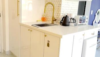 Aloha Surf Hotel condo # 611, Honolulu, Hawaii - photo 6 of 13