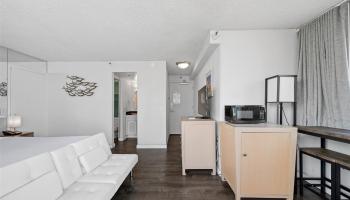 Aloha Surf Hotel condo # 810, Honolulu, Hawaii - photo 4 of 23