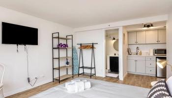 Hawaiian Monarch condo # 2409, Honolulu, Hawaii - photo 1 of 1