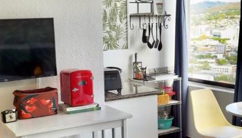 Hawaiian Monarch condo # 2513, Honolulu, Hawaii - photo 2 of 15