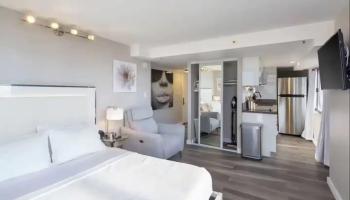 Hawaiian Monarch condo # 2702, Honolulu, Hawaii - photo 4 of 18