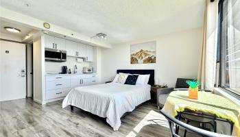 Hawaiian Monarch condo # 3204, Honolulu, Hawaii - photo 1 of 23