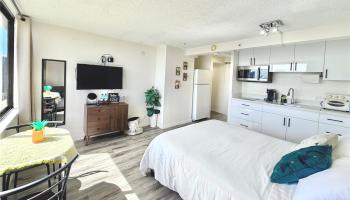 Hawaiian Monarch condo # 3204, Honolulu, Hawaii - photo 2 of 23