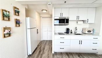 Hawaiian Monarch condo # 3204, Honolulu, Hawaii - photo 5 of 23