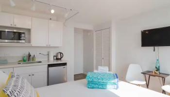 Hawaiian Monarch condo # 3804, Honolulu, Hawaii - photo 1 of 1