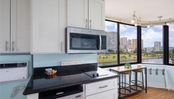 Hawaiian Monarch condo # 911, Honolulu, Hawaii - photo 5 of 8