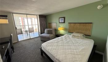 445 Seaside Ave Honolulu - Rental - photo 4 of 25