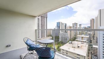 445 Seaside Ave Honolulu - Rental - photo 6 of 18