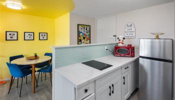 Island Colony condo # 2402, Honolulu, Hawaii - photo 5 of 24