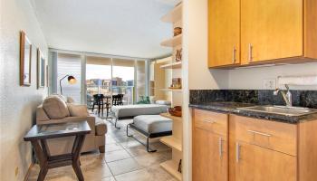 445 Seaside Ave Honolulu - Rental - photo 5 of 17