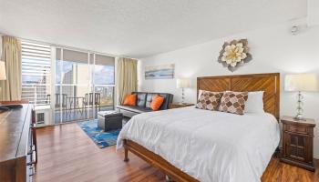 Island Colony condo # 2816, Honolulu, Hawaii - photo 1 of 19