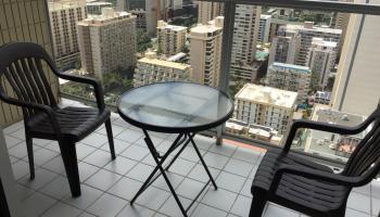 445 Seaside Ave Honolulu - Rental - photo 2 of 12 445 Seaside Ave Honolulu - Rental - photo 2 of 12
