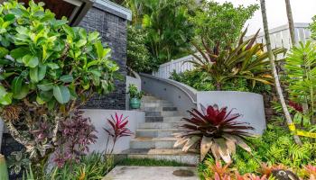 45-020  Namoku Street Kokokahi, Kaneohe home - photo 2 of 25