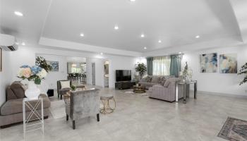 45-333  Mahalani Street Mahalani, Kaneohe home - photo 3 of 25