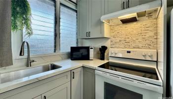 455 Lewers Street Honolulu - Rental - photo 2 of 16