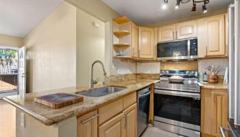 Crosspointe condo # 11W, Honolulu, Hawaii - photo 4 of 20