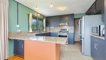 4692  Likini Street Salt Lake, Honolulu home - photo 4 of 21