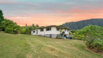 47-358  Mahakea Road Kaalaea, Kaneohe home - photo 2 of 25