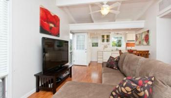 47-432 Hui Io St Club View Estate, Kaneohe home - photo 5 of 14