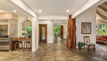 4745 Aukai Ave Honolulu - Multi-family - photo 4 of 25