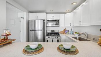 Atkinson Plaza condo # 1006, Honolulu, Hawaii - photo 4 of 21